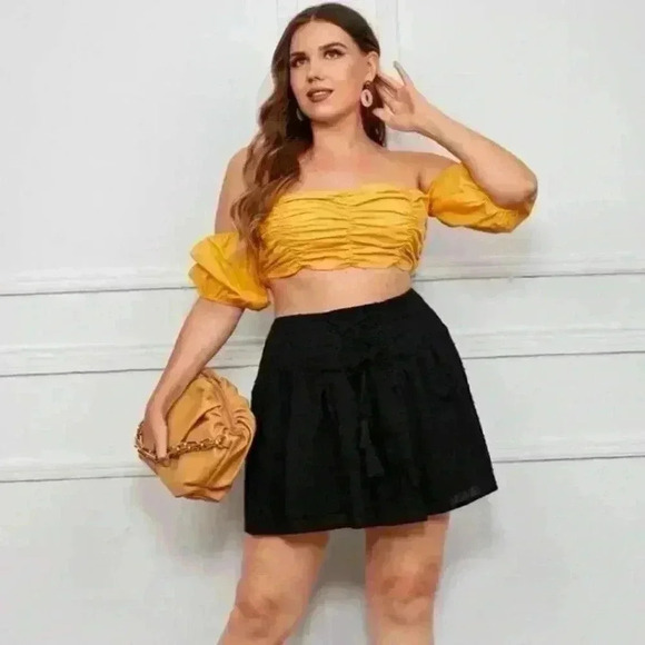 SHEIN Curve Ruched Off The Shoulder Crop Top Size 1X Yellow NWT - Picture 1 of 6